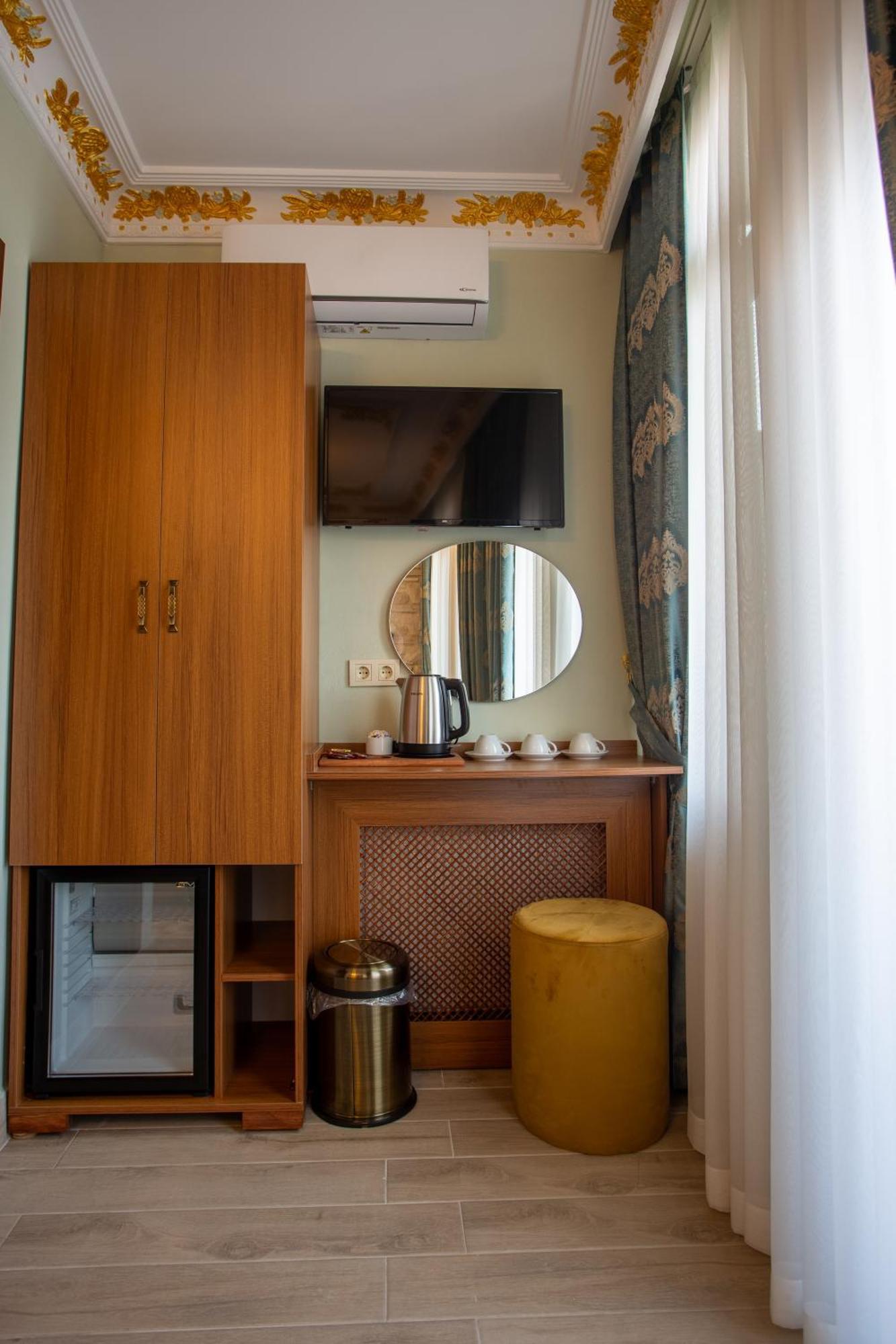 Sayina Hotel Istanbul Bagian luar foto